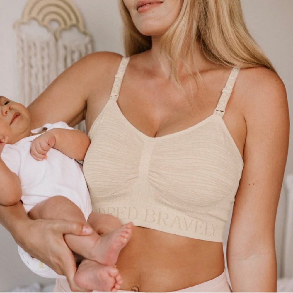 Kindred Bravely Sublime Hands-Free Pumping and Nursing Bra in Beige size Small